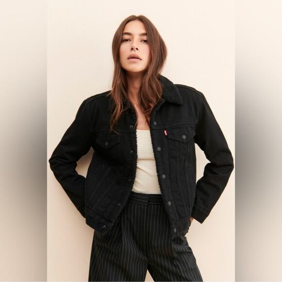Levi's Women's Original Sherpa Trucker Jacket Size XS NWT - Picture 1 of 13